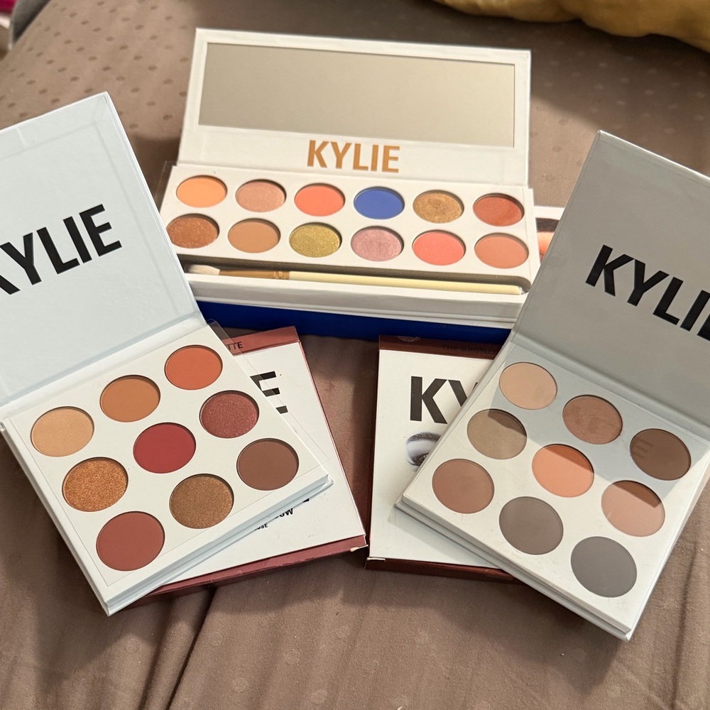 NEW Authentic Kylie Eyeshadow BUNDLE, Peach Palette, Burgundy Palette,and Bronze